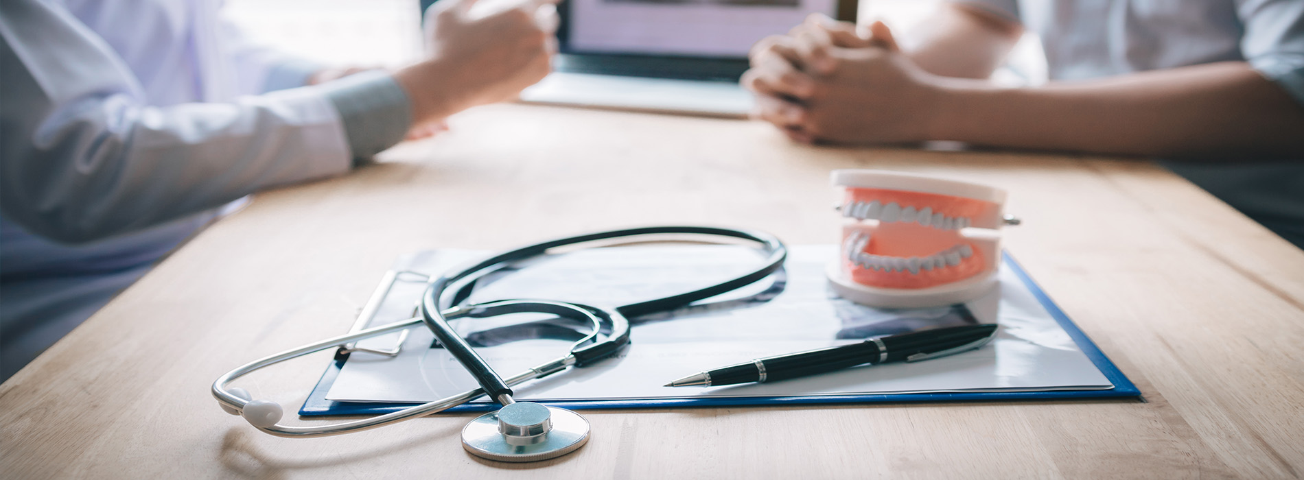 Cosmetic Dental Office 19382